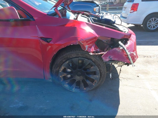 2023 TESLA MODEL Y 7SAYGDEE0PA165391 Photo 5