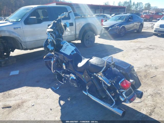 2013 HARLEY-DAVIDSON FLHTC 1HD1FFM16DB685011 Photo 2