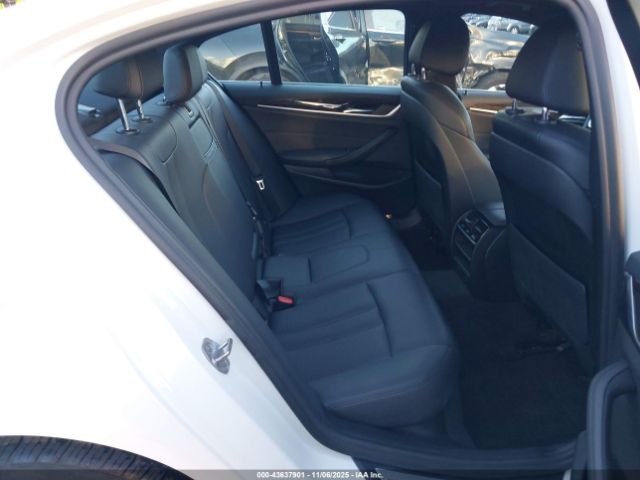 2019 BMW 530I WBAJA7C5XKWW39663 Photo 7