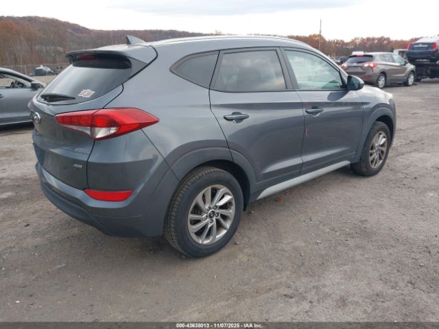 2018 HYUNDAI TUCSON KM8J3CA40JU824293 Photo 3