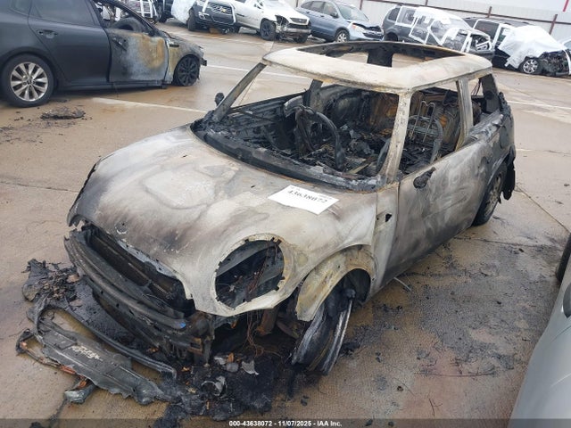 2010 MINI COOPER WMWMF3C52ATU77583 Photo 5