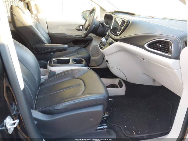 2022 Chrysler Pacifica Touring L მანქანა იყიდება აუქციონზე, vin: 2C4RC1BG8NR220353, აუქციონის ნომერი: 43638095