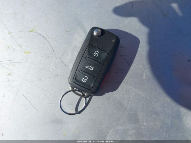 2014 VOLKSWAGEN BEETLE 3VWJ17ATXEM653603 Photo 10