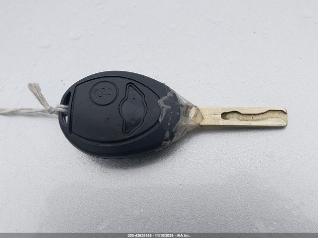 2003 MINI COOPER WMWRC334X3TE13366 Photo 10