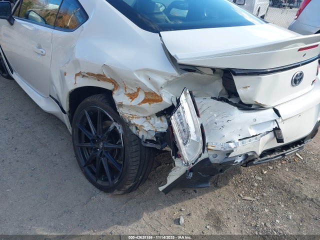 2024 TOYOTA GR86 JF1ZNBE13R8756979 Photo 5