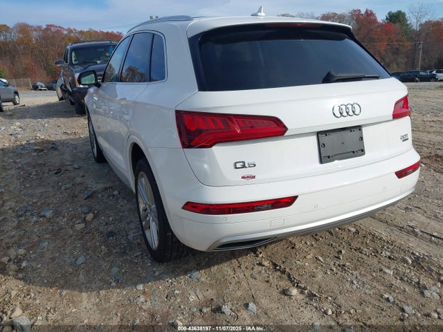 2018 AUDI Q5 WA1BNAFY2J2052050 Photo 2