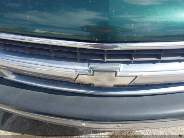 2001 CHEVROLET SUBURBAN 1500 3GNEC16T01G230372 Photo 5