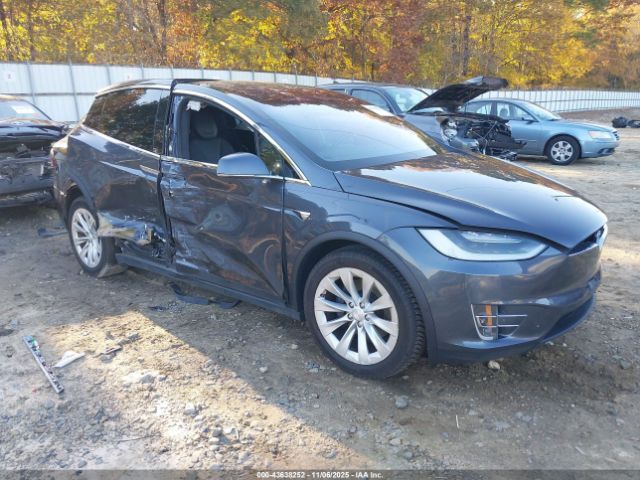 2018 TESLA MODEL X 5YJXCBE28JF137847