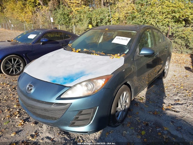 2011 MAZDA MAZDA3 JM1BL1VG6B1371642 Photo 1