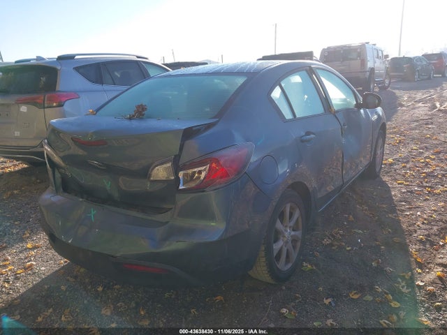 2011 MAZDA MAZDA3 JM1BL1VG6B1371642 Photo 3