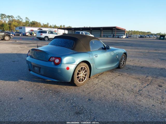 2005 BMW Z4 4USBT33515LS55510 Photo 3