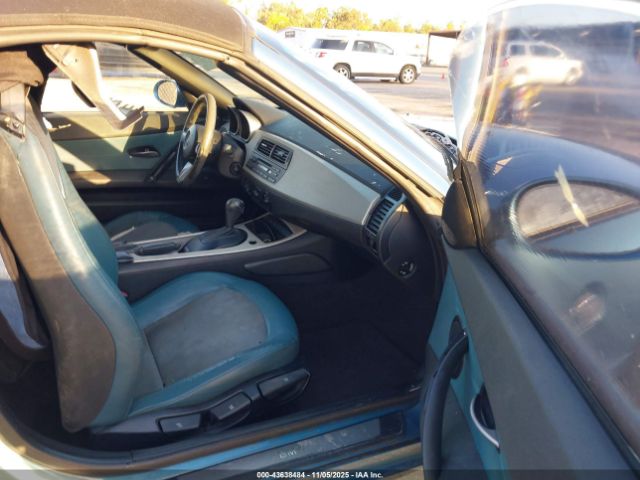 2005 BMW Z4 4USBT33515LS55510 Photo 4