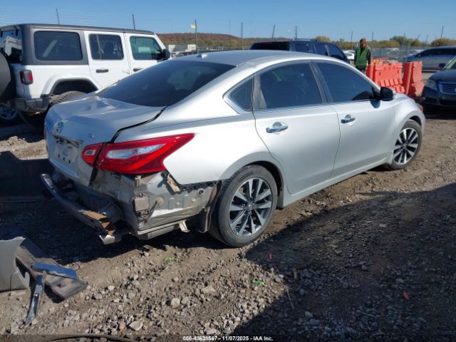 2017 NISSAN ALTIMA 1N4AL3AP5HC188913 Photo 3
