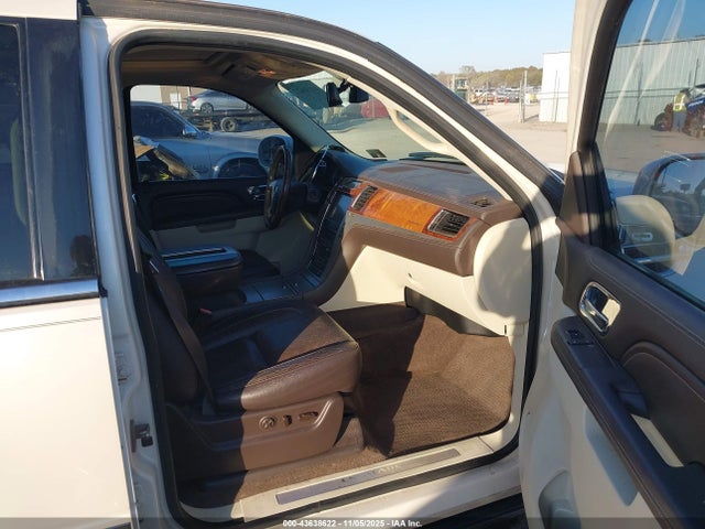 2012 CADILLAC ESCALADE ESV 1GYS4KEF7CR305639 Photo 4