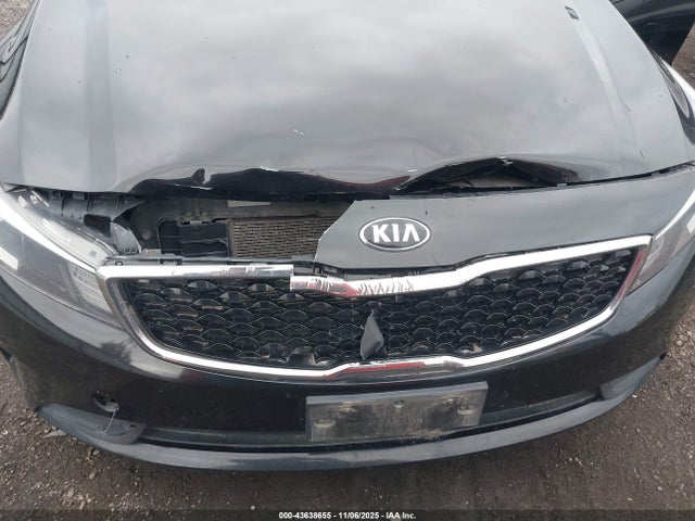 3KPFK4A7XHE033081 KIA FORTE LX