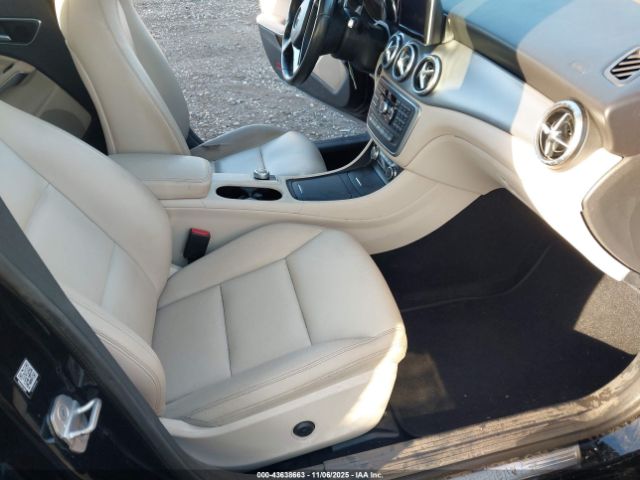 2014 MERCEDES-BENZ CLA 250 WDDSJ4GB8EN132105 Photo 4