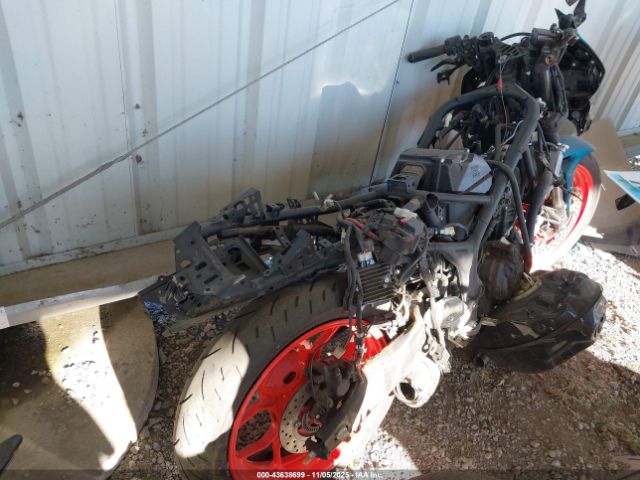 2021 YAMAHA YZFR3 MH3RH18Y1MK007342 Photo 3