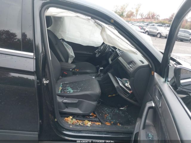 2023 VOLKSWAGEN TIGUAN 3VV3B7AX1PM058820 Photo 4