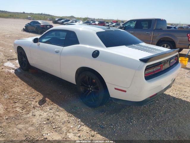2018 DODGE CHALLENGER 2C3CDZAGXJH305203 Photo 2