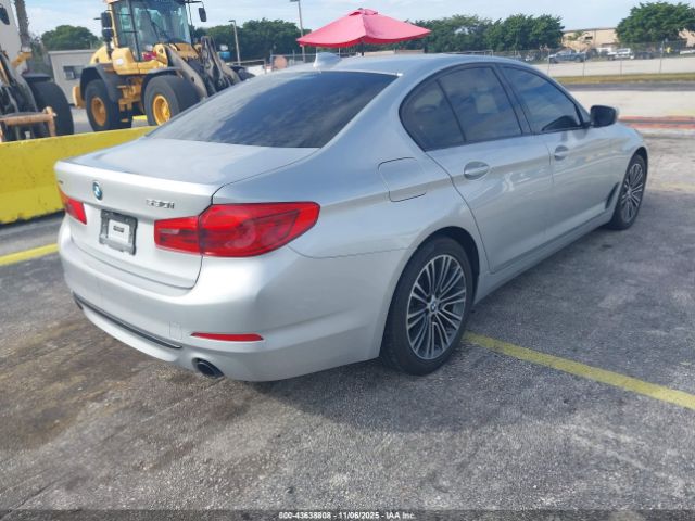 2019 BMW 530I WBAJA7C55KWW21815 Photo 3