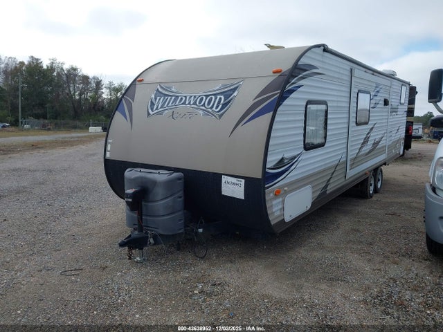 Forest River Wildwood 2015 4X4TWDD29F7347321 Image 2