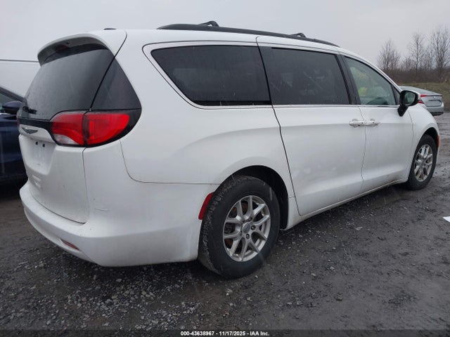 43638967 :رقم المزاد ، 2C4RC1DG2MR542482 vin ، 2021 Chrysler Voyager Lxi مزاد بيع