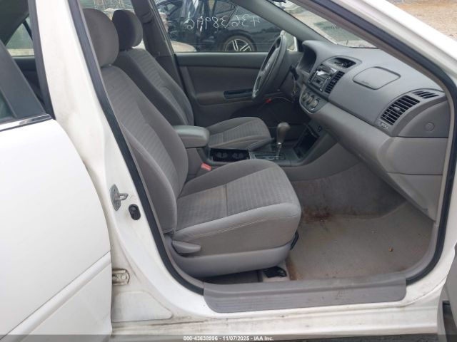 2005 TOYOTA CAMRY 4T1BE32K25U022233 Photo 4
