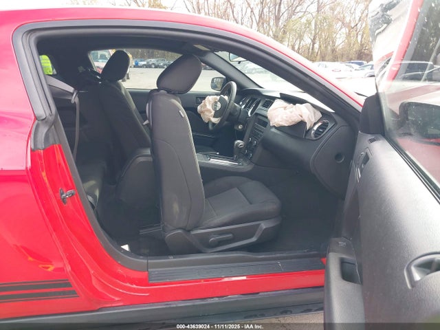 2011 FORD MUSTANG 1ZVBP8AM8B5117381 Photo 4