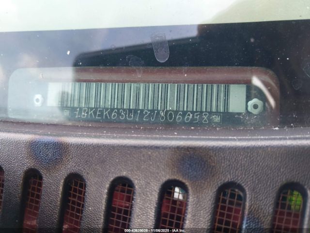 2002 GMC YUKON 1GKEK63U12J306658 Photo 8