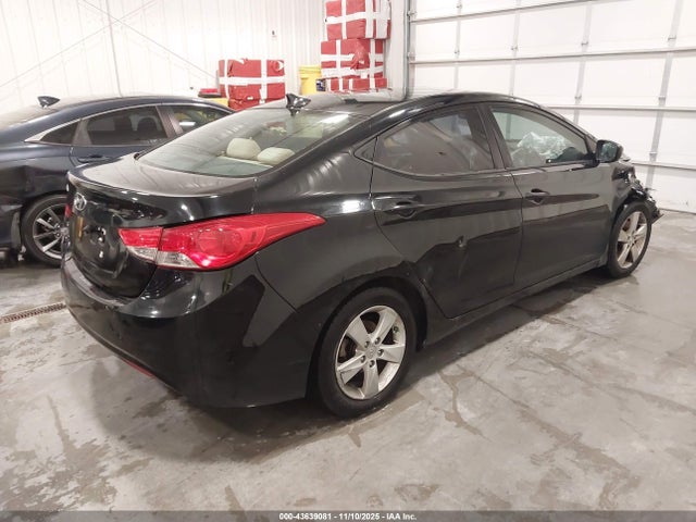 2013 HYUNDAI ELANTRA KMHDH4AE9DU681829 Photo 3