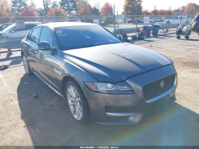 2017 JAGUAR XF SAJBL4BVXHCY46213 Photo 0