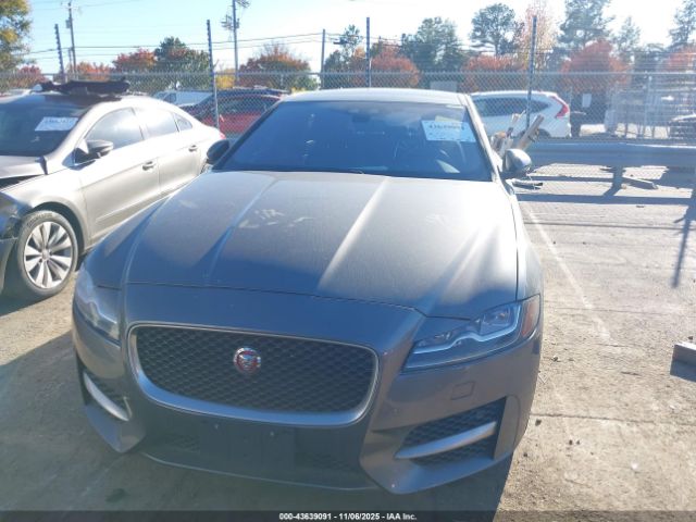 2017 JAGUAR XF SAJBL4BVXHCY46213 Photo 5