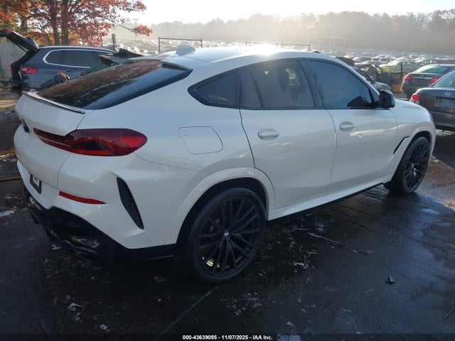 2021 BMW X6 5UXCY6C01M9F95433 Photo 3