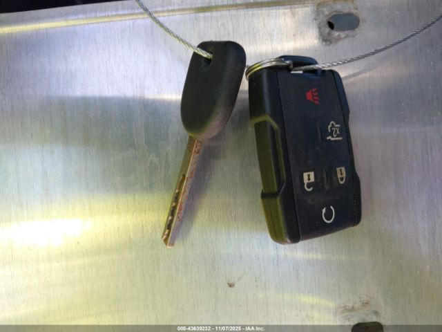 2018 CHEVROLET SUBURBAN 1GNSCGKC1JR220204 Photo 10