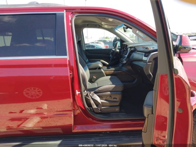 2018 CHEVROLET SUBURBAN 1GNSCGKC1JR220204 Photo 4