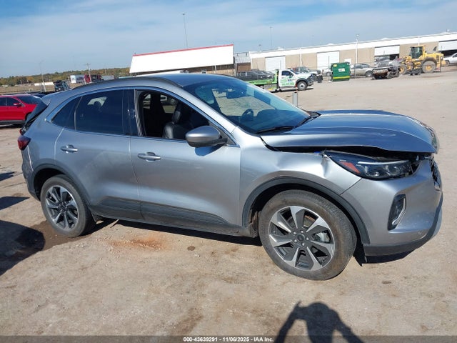 Продаж на аукціоні авто 2023 Ford Escape Platinum, vin: 1FMCU9JA0PUA03752, номер лоту: 43639291