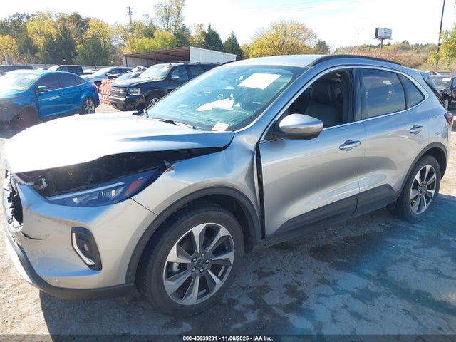 Продаж на аукціоні авто 2023 Ford Escape Platinum, vin: 1FMCU9JA0PUA03752, номер лоту: 43639291