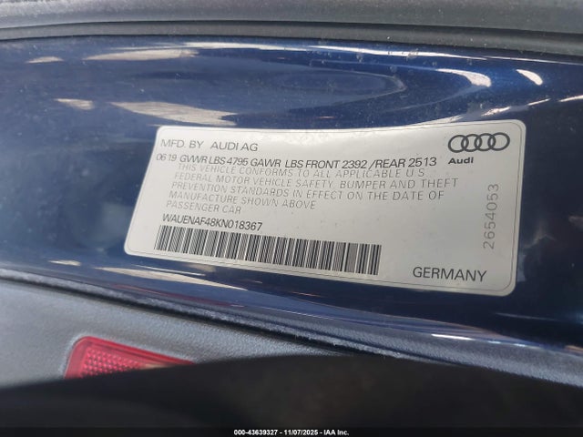 2019 AUDI A4 WAUENAF48KN018367 Photo 8