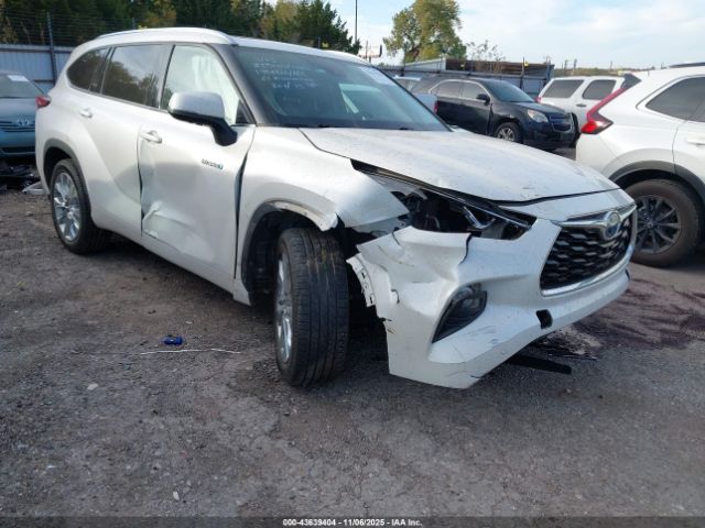 2021 TOYOTA HIGHLANDER 5TDYARAHXMS006576