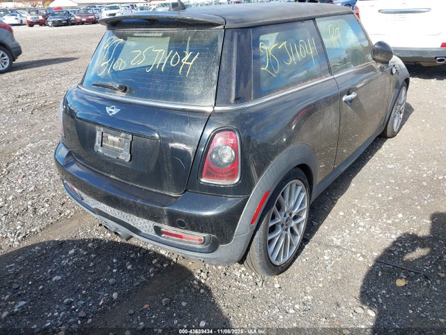 2011 MINI JOHN COOPER WORKS WMWSV9C57BTZ96840 Photo 3