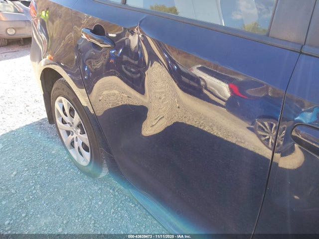 Продажа на аукционе авто 2022 Toyota Corolla Le, vin: JTDEPMAE5NJ190236, номер лота: 43639473
