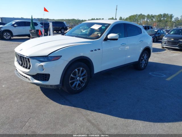 2018 MASERATI LEVANTE ZN661XUAXJX284215 Photo 1