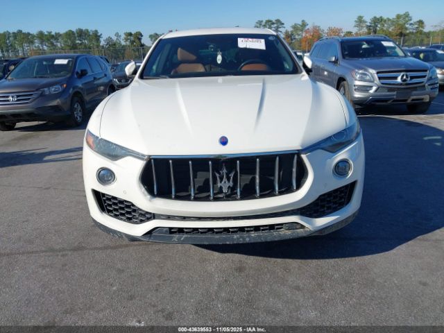 2018 MASERATI LEVANTE ZN661XUAXJX284215 Photo 5