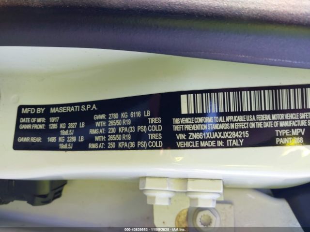 2018 MASERATI LEVANTE ZN661XUAXJX284215 Photo 8