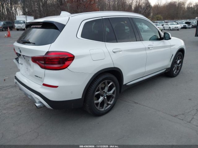 2021 BMW X3 5UXTY5C01M9F44816 Photo 3