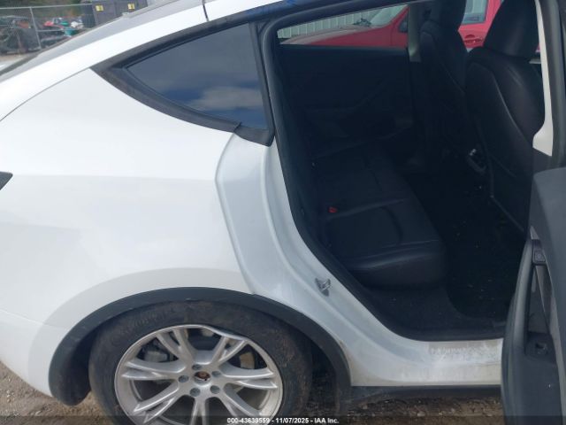 2023 TESLA MODEL Y 7SAYGDED0PF915222 Photo 7