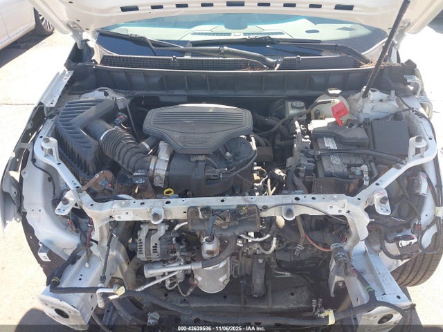 2017 CADILLAC XT5 1GYKNDRS9HZ114358 Photo 9