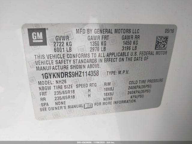 2017 CADILLAC XT5 1GYKNDRS9HZ114358 Photo 8