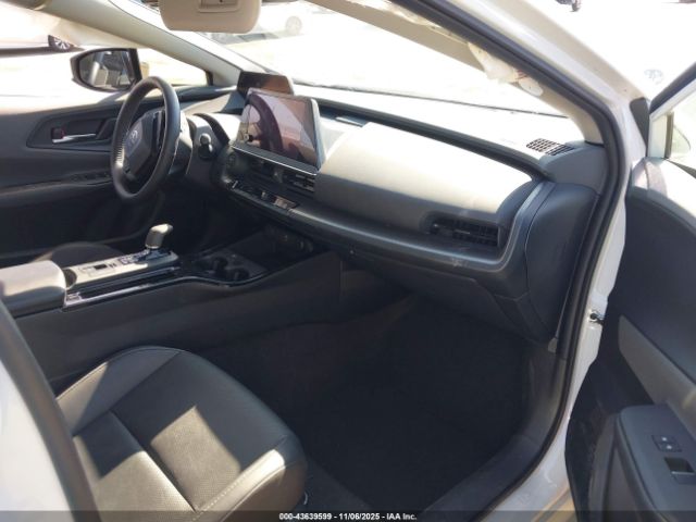 2024 TOYOTA PRIUS JTDACAAU2R3033144 Photo 4