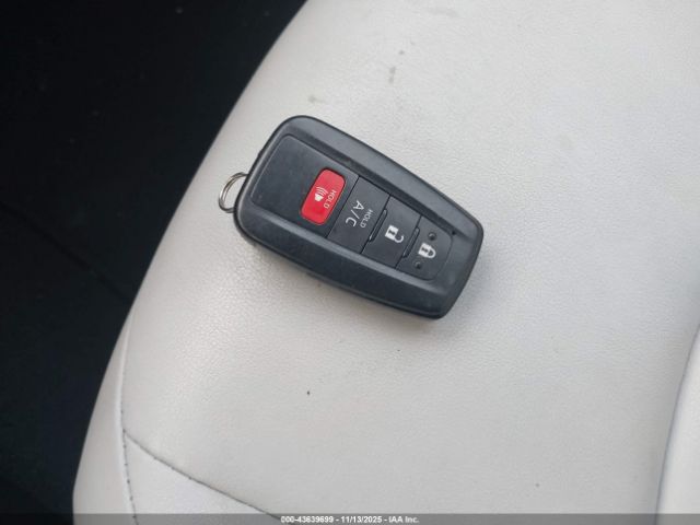 2021 TOYOTA PRIUS PRIME JTDKAMFP0M3171787 Photo 10